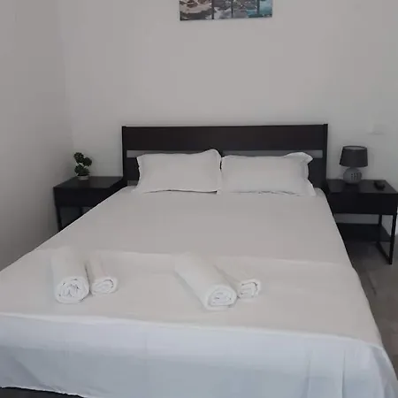 アパート Tudor Mamaia Sat *